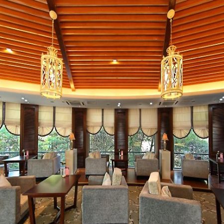 Wuxi Xiyuan Hotel Exterior photo